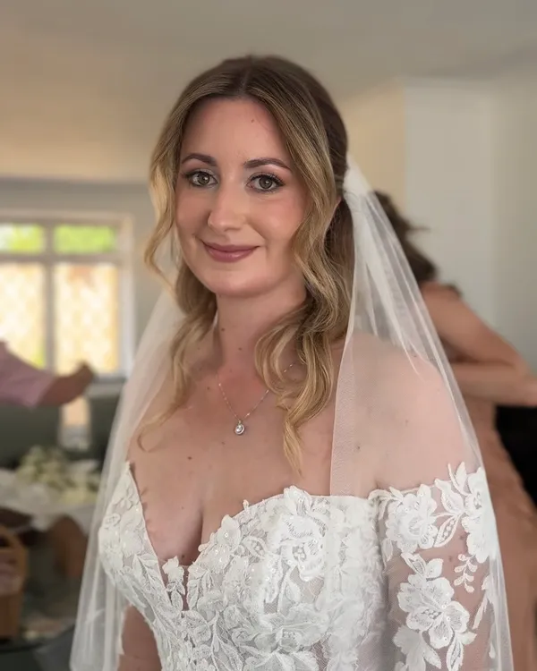 Bridal makeup by Lucy Mae, natural long-lasting look with veil