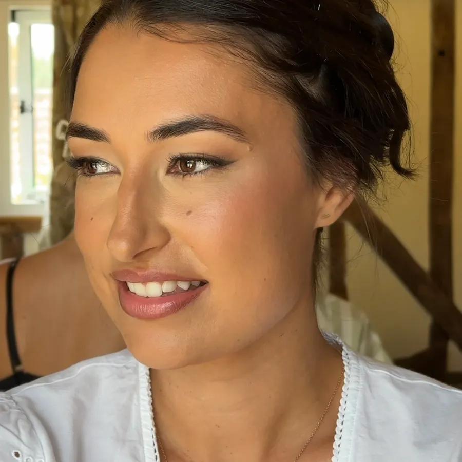 Soft glam bridal makeup by Lucy Mae, natural radiant finish